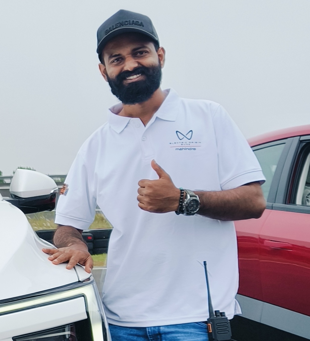 Mr Darshan Gowda